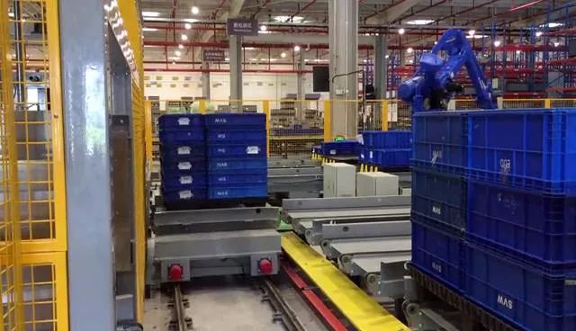 汽车2.jpg 汽车2.jpg